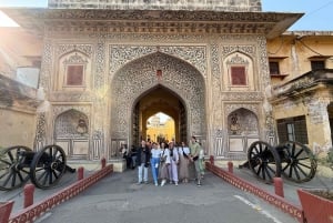 From Delhi: Jaipur City Highlight Tour with Private car