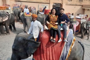 From Delhi: Same day Tour of Jaipur by Private AC Car