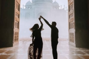 Taj Mahal-tur fra Delhi med inngangsbillett