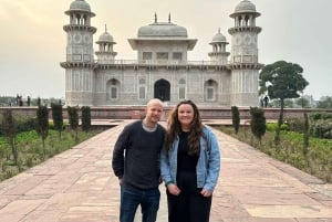 From Delhi: All-Inclusive Taj Mahal & Agra Fort Day Tour