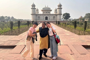 Delhistä: Yksityinen 4 päivän Kultaisen kolmion kiertoajelu noutoineen