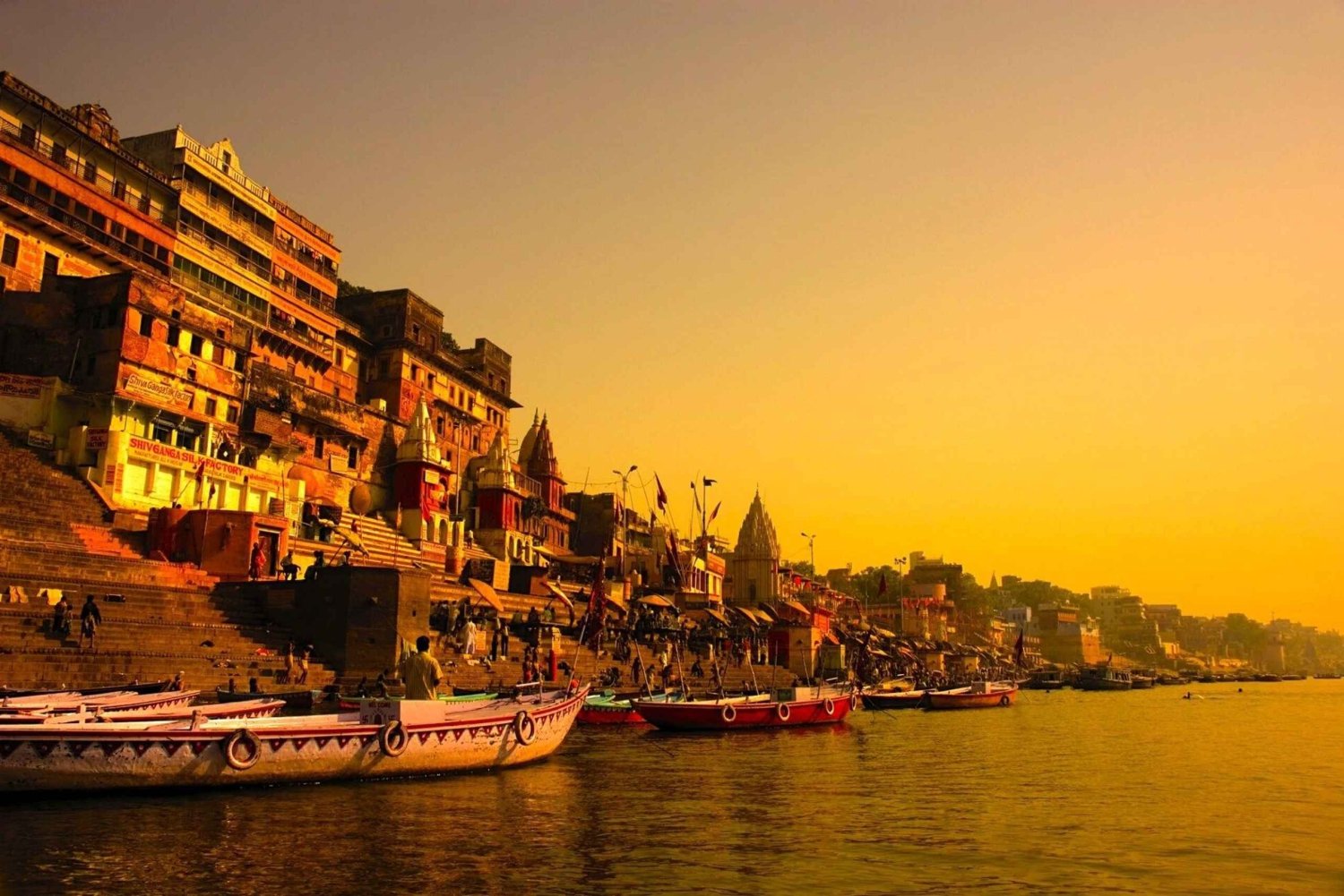 From Delhi: Private 6-Day Golden Triangle Tour with Varanasi