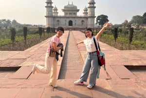 From Delhi: Private Taj Mahal, Agra Fort & Baby Taj Day Trip