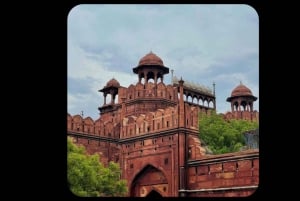 From Delhi: Private Taj Mahal and Agra City Tour by Suv Car