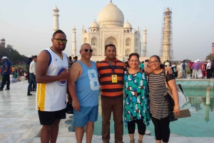 From Delhi: Private Taj Mahal and Agra Fort Day Trip by Car