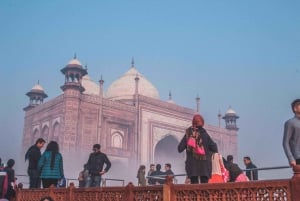 From Delhi: Private Taj Mahal and Agra Tour by Express Train