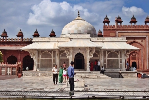 From Delhi: Taj Mahal Private Sunrise Tour & Fatehpur Sikri