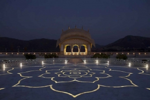 From Delhi: All Included Jaipur Tour with Transfers.