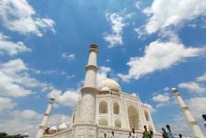 Desde Delhi/Agra: Taj Mahal, tour de Agra con traslados y almuerzo
