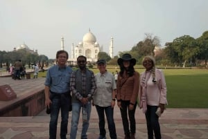 From Delhi: Taj Mahal & Agra Day Tour by Suv Car