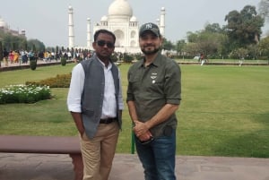 From Delhi: Taj Mahal & Agra Day Tour by Suv Car