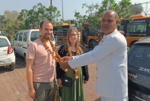 Delhistä: Taj Mahal & Agra Yksityinen päiväretki kuljetuksineen