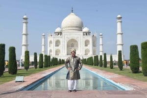 Delhistä: Taj Mahal & Agra Yksityinen päiväretki kuljetuksineen