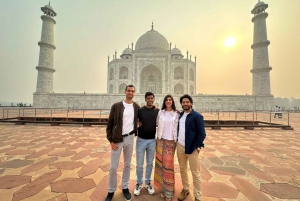 Visite tout compris du Taj Mahal et d'Agra en train express Gatiman