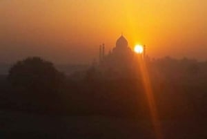 All Inclusive Taj Mahal & Agra Tour per Gatiman Express Trein