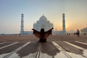All Inclusive Taj Mahal & Agra Tour med Gatiman Express Train