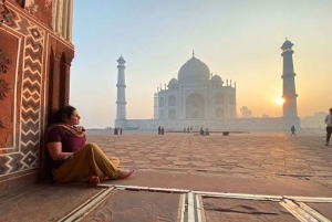 All Inclusive Taj Mahal & Agra Tour mit dem Gatiman Express Zug