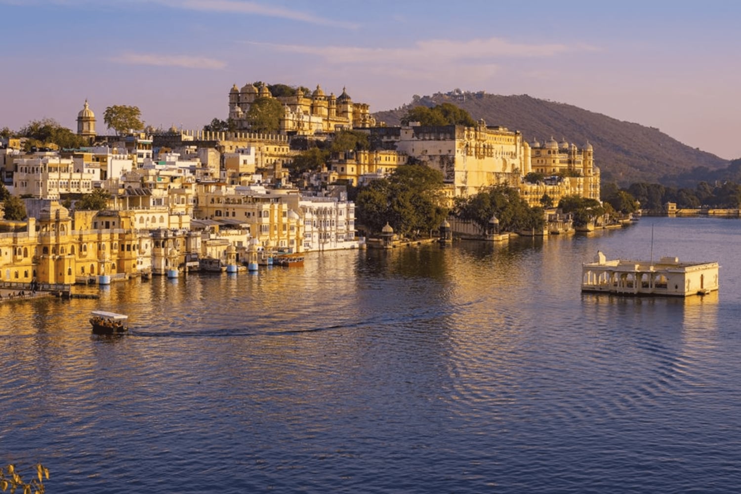 Z Delhi: 4-dniowa wycieczka do Udajpuru i Mount Abu z przelotami