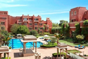 Vanuit Jaipur : 2 daagse stadsrondleiding met gids in de roze stad met 3-sterren hotel