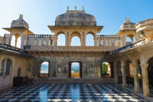 From Jaipur: 2 Days Overnight Tour Of Udaipur Sightseeing
