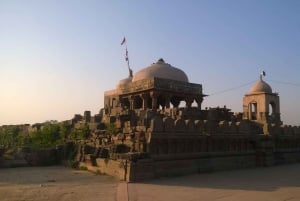 Fra Jaipur : Agra Transfer via Abhaneri & Fatehpur Sikri