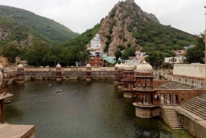 From Delhi: Golden Triangle Tour with Khajuraho (07N / 08D)