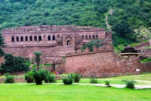 From Delhi: Golden Triangle Tour with Khajuraho (07N / 08D)