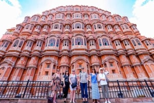 Vanuit Delhi: Privétour langs de hoogtepunten van Jaipur met 5* lunch