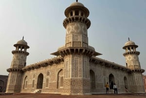 From Jaipur : Taj Mahal & Agra fort Tour and Transfer Delhi