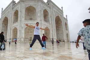 Von Jaipur: Taj Mahal, Agra Fort & Baby Taj private Tour