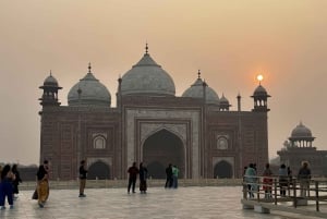 De Jaipur: Excursão ao Taj Mahal no mesmo dia com traslado para Delhi