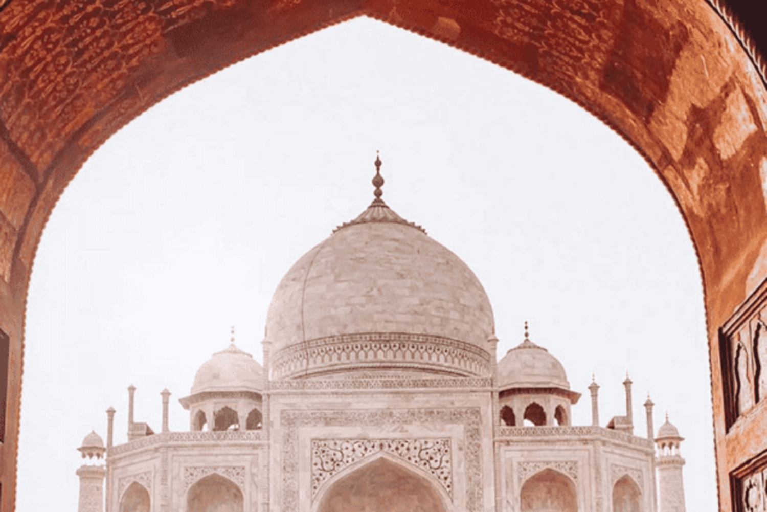 Jaipurista: Taj Mahalin ja Agran linnoituksen retki lounaalla