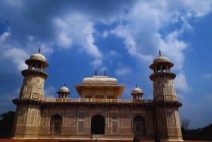 Depuis Jaipur : Excursion privée d'une journée au Taj Mahal et à Agra avec transfert