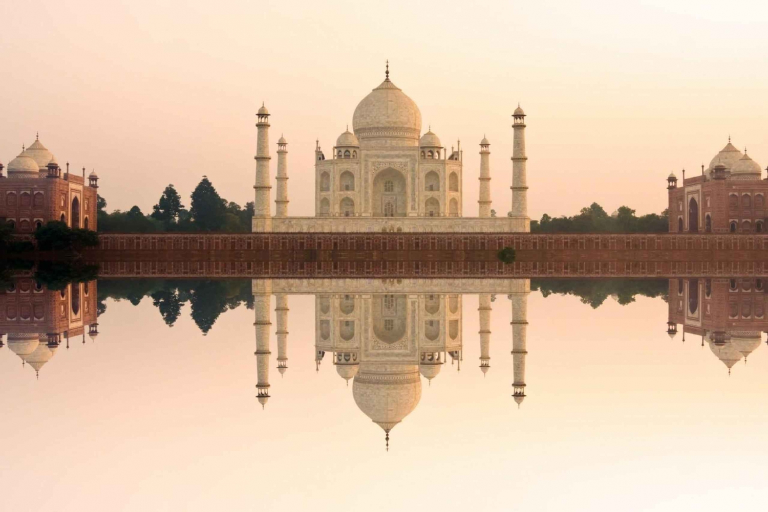 De Jaipur: Excursão ao Taj Mahal ao nascer do sol saindo de Jaipur