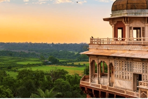 From Jaipur: Taj Sunrise Tour with Fatehpur Sikri & Abhaneri