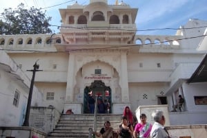 A partir de Jaipur: viagem de 1 dia à cidade dos templos de Pushkar com safari de camelo