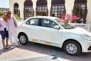 Från Jaisalmer : Privat Jodhpur Transfer i AC-bil