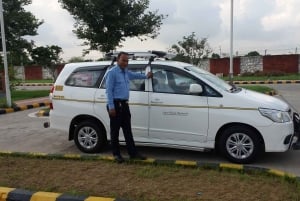 Från Jaisalmer : Privat Jodhpur Transfer i AC-bil