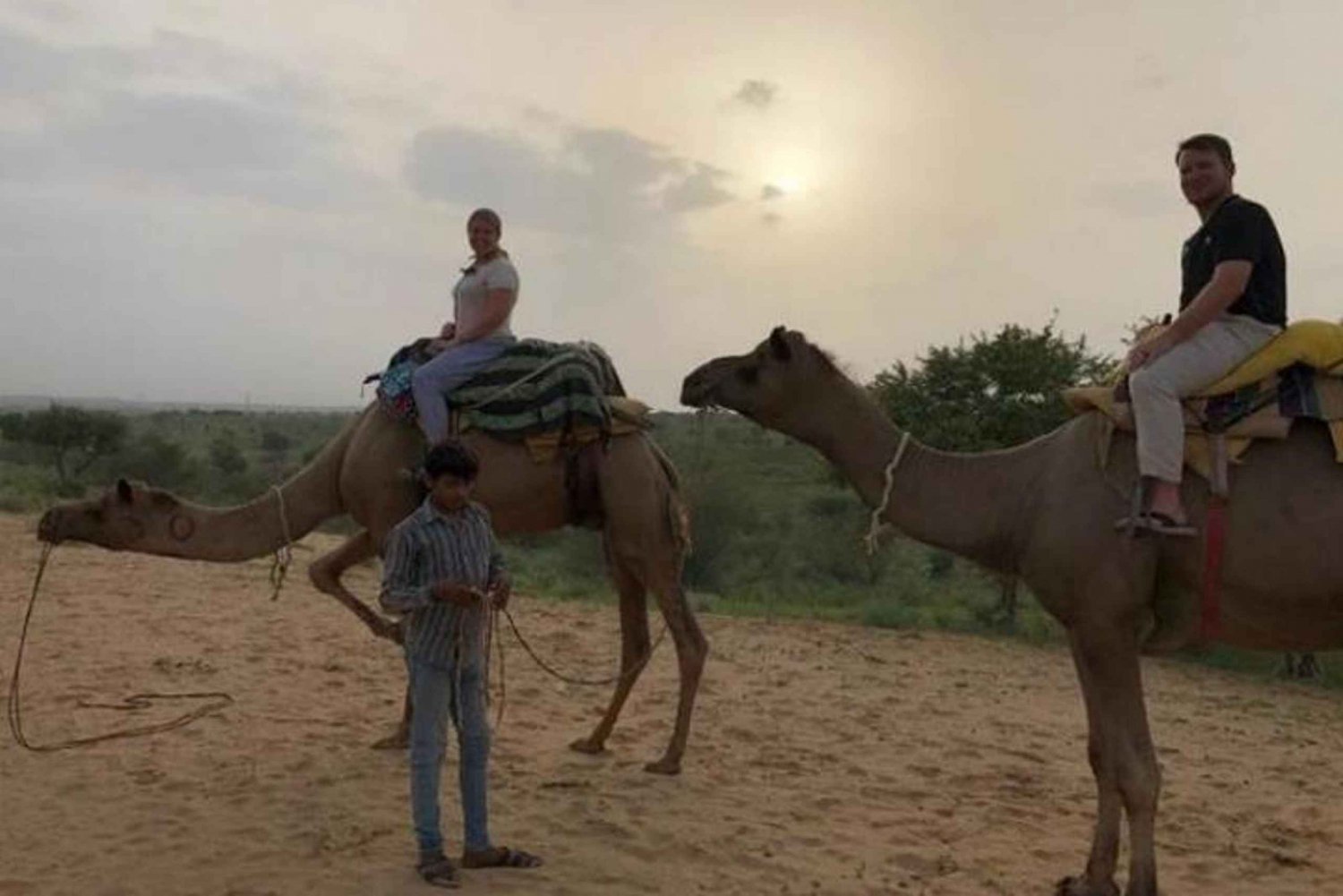 Desde Jodhpur Noche en el desierto con safari en camello