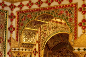Jaipur: Dagsutflykt med bil och guide