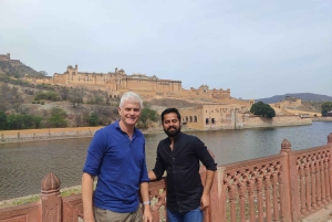 Fra New Delhi: Jaipur Privat byrundtur i bil