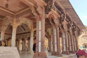 From New Delhi: Sunrise tour of Taj Mahal with Jaipur drop.