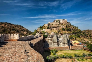 Udaipurista: Kumbhalgarh ja Ranakpur-temppeli päiväretki