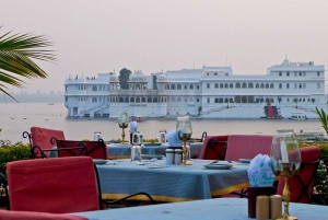 From Udaipur: Private Udaipur City of Lakes Sightseeing Tour