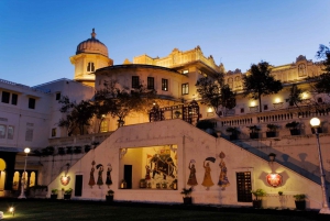 From Udaipur: Private Udaipur City of Lakes Sightseeing Tour