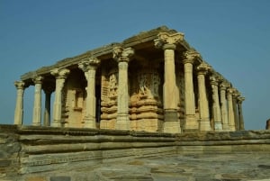 From Udaipur: Ranakpur Temple, Kumbhalgarh Fort & Jodhpur
