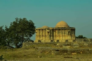 From Udaipur: Ranakpur Temple, Kumbhalgarh Fort & Jodhpur