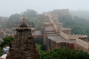 From Udaipur: Ranakpur Temple, Kumbhalgarh Fort & Jodhpur