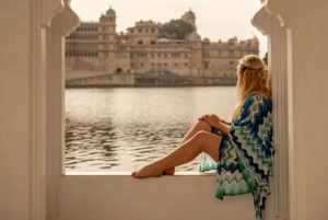 Ganztägige Pushkar-Tour von Jaipur aus mit Reiseführer und Kamel/Jeep-Safari