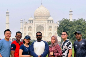 Kultaisen kolmion kiertomatka Delhi Agra Jaipur